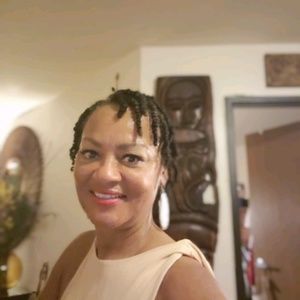 Meet your Posher, Victoria